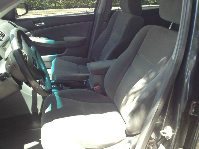 2004 Honda Accord 2dr Reg Cab 120.5 WB