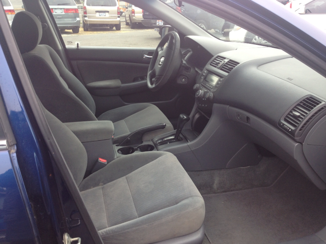 2004 Honda Accord 2dr Reg Cab 120.5 WB