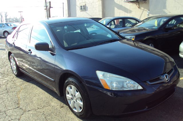 2004 Honda Accord 2dr Reg Cab 120.5 WB