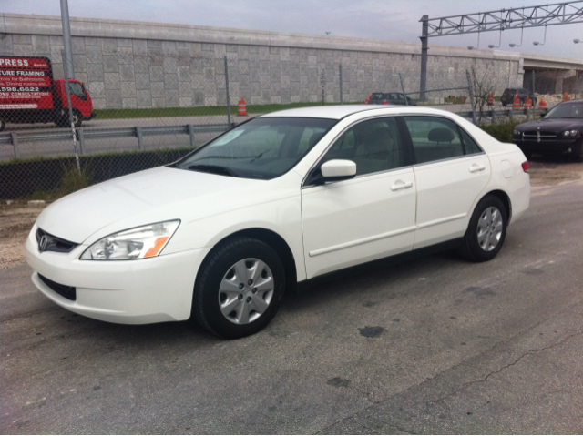 2004 Honda Accord 2dr Reg Cab 120.5 WB
