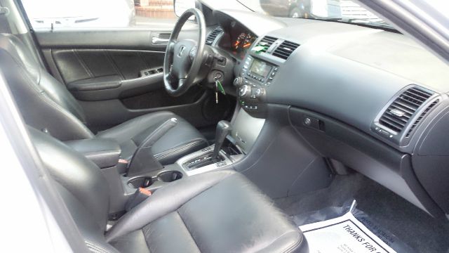 2004 Honda Accord 3.5L RWD