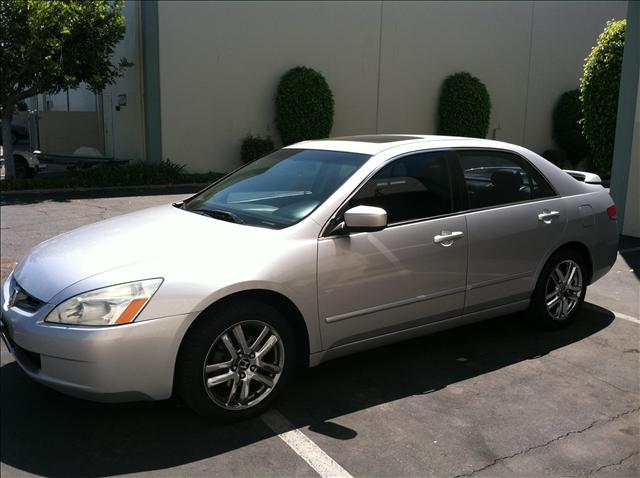 2004 Honda Accord LS 2WD