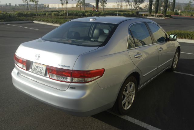 2004 Honda Accord SLT - QUAD CAB Cummins