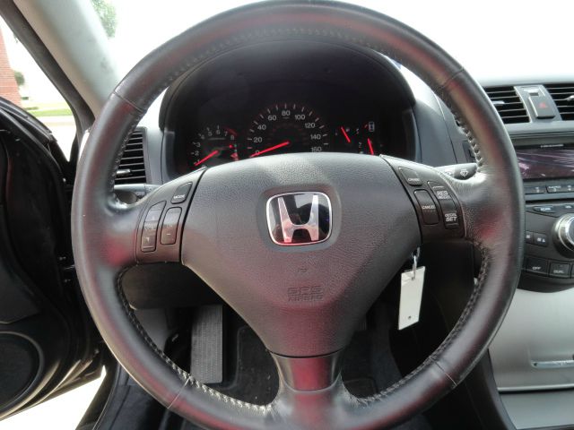2004 Honda Accord Luxury Hardtop 4dr