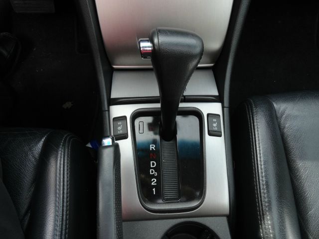 2004 Honda Accord Luxury Hardtop 4dr