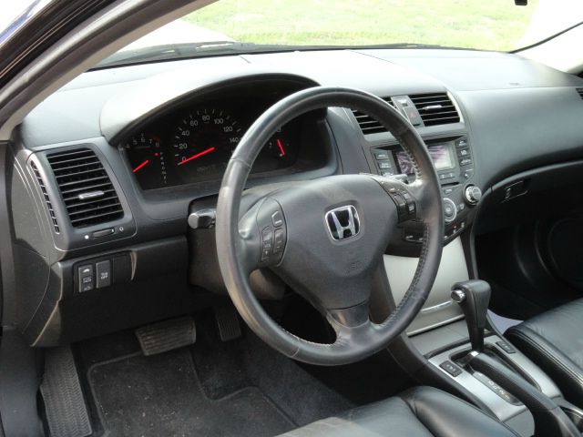 2004 Honda Accord Luxury Hardtop 4dr