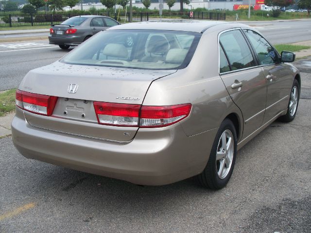 2004 Honda Accord WGN Manual (GS)