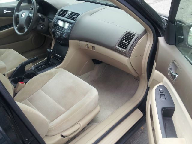 2004 Honda Accord 2dr Reg Cab 120.5 WB