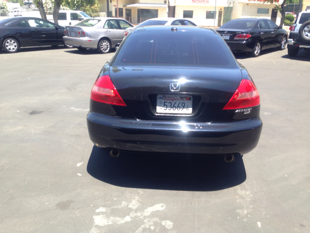 2004 Honda Accord 4 DR Sportwagen TDI (R)