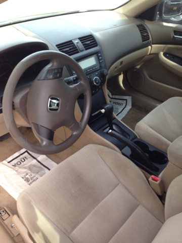 2004 Honda Accord 2dr Reg Cab 120.5 WB