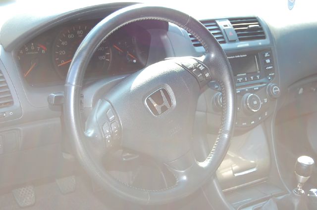 2004 Honda Accord 4 DR Sportwagen TDI (R)