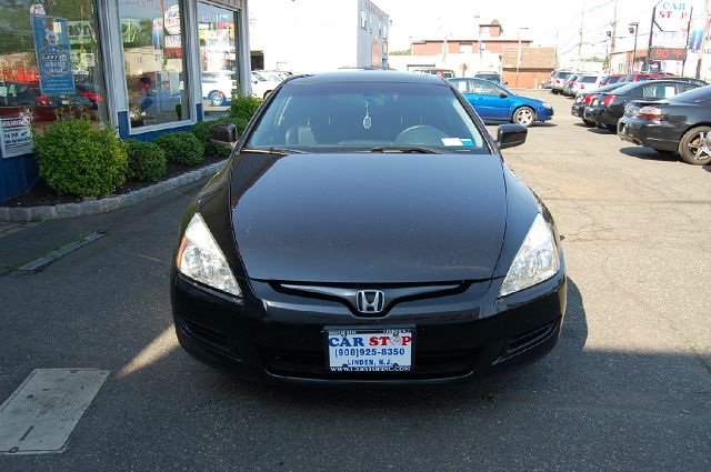 2004 Honda Accord 4 DR Sportwagen TDI (R)
