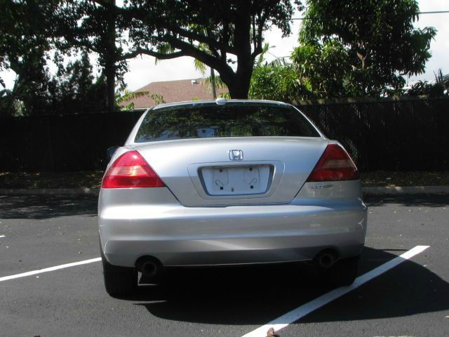 2004 Honda Accord Luxury Hardtop 4dr