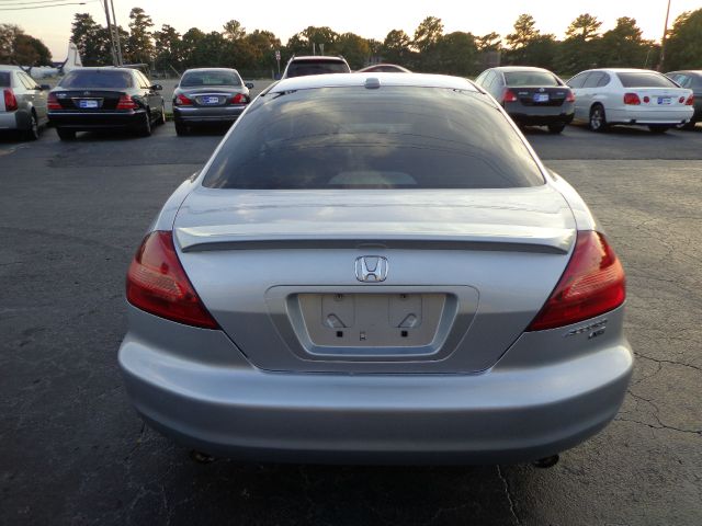 2005 Honda Accord Luxury Hardtop 4dr