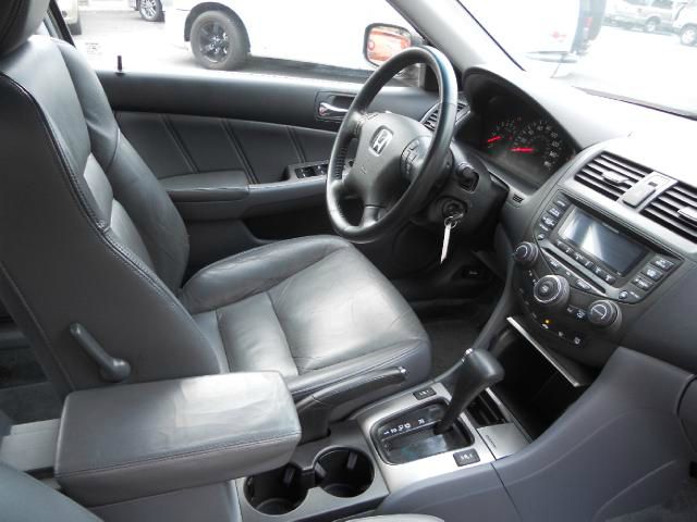 2005 Honda Accord RT HEMI V8
