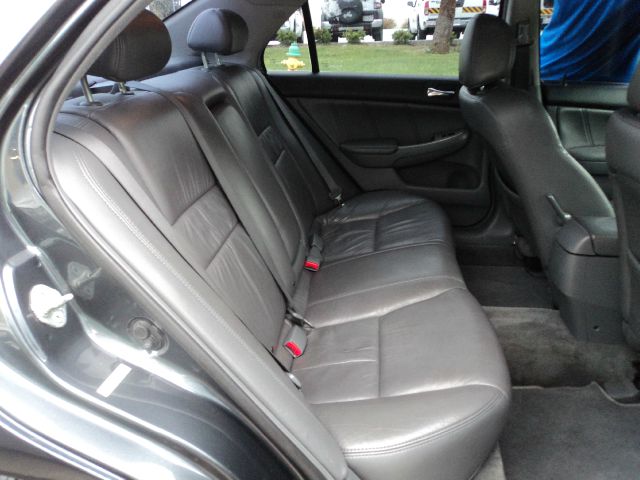 2005 Honda Accord RT HEMI V8