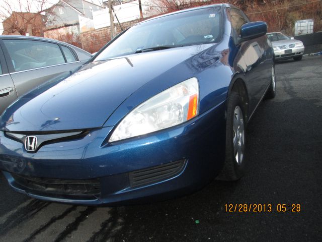 2005 Honda Accord 2dr Reg Cab 120.5 WB