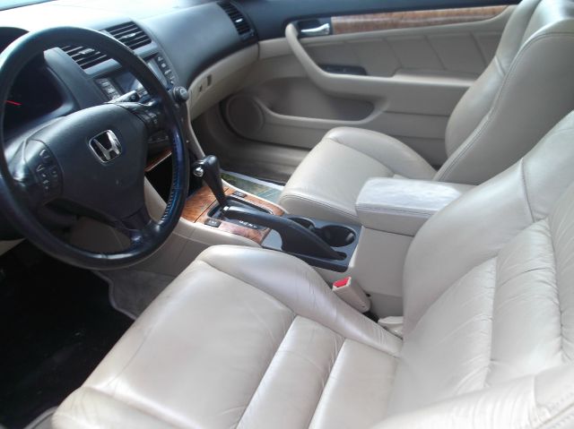 2005 Honda Accord Luxury Hardtop 4dr
