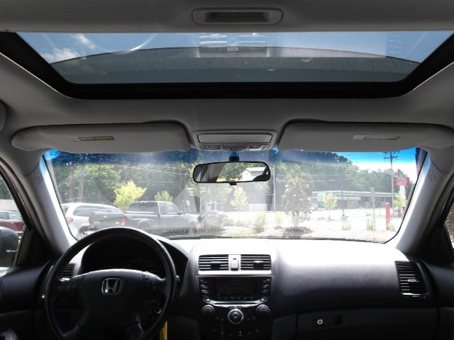 2005 Honda Accord RT HEMI V8