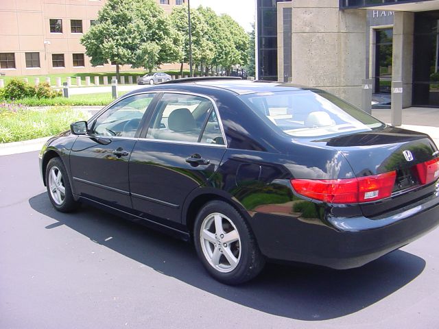 2005 Honda Accord ZQ8 LS