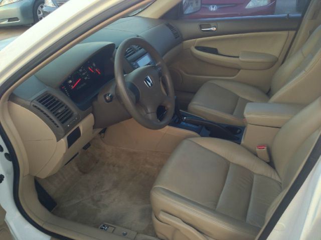 2005 Honda Accord 2dr Reg Cab 120.5 WB