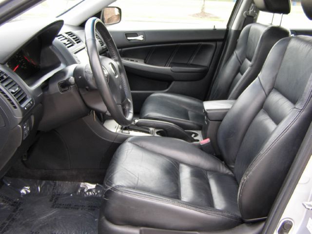 2005 Honda Accord SLT - QUAD CAB Cummins