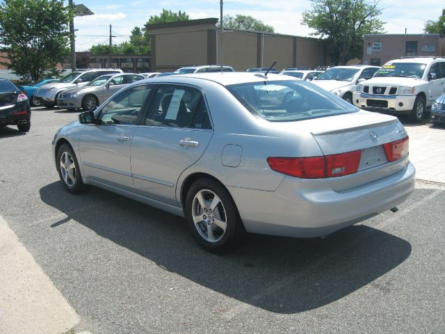 2005 Honda Accord LS Ext-cab 4x4