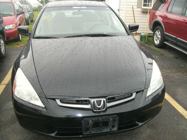 2005 Honda Accord 2dr Reg Cab 120.5 WB