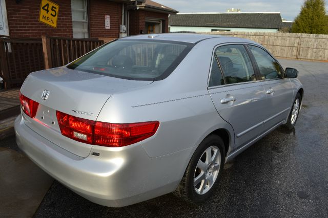 2005 Honda Accord SLT - QUAD CAB Cummins