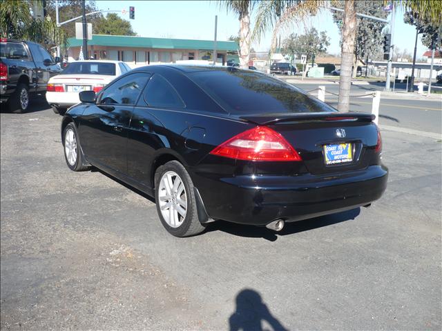 2005 Honda Accord LS 2WD