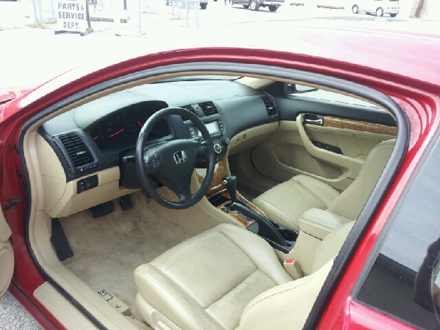 2005 Honda Accord Luxury Hardtop 4dr