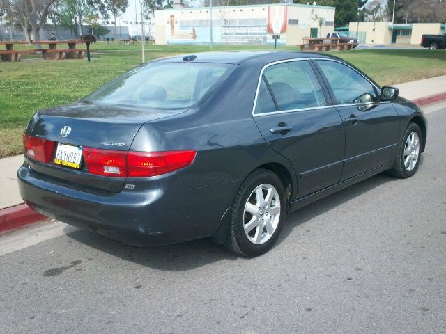 2005 Honda Accord SLT - QUAD CAB Cummins