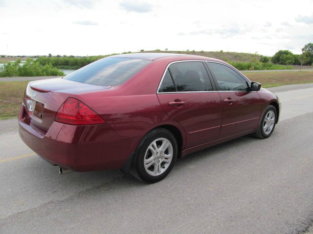 2006 Honda Accord 2dr Reg Cab 120.5 WB