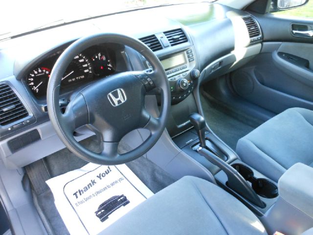 2006 Honda Accord 2dr Reg Cab 120.5 WB