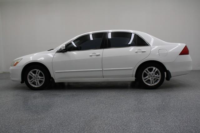 2006 Honda Accord LS 2WD
