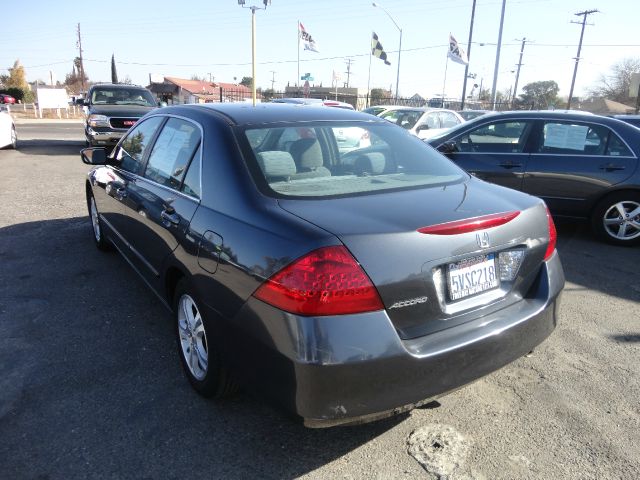 2006 Honda Accord 2dr Reg Cab 120.5 WB