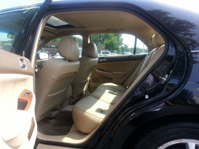 2006 Honda Accord Moonroof, Leather