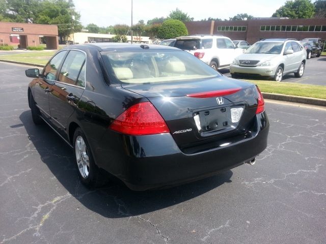 2006 Honda Accord Moonroof, Leather