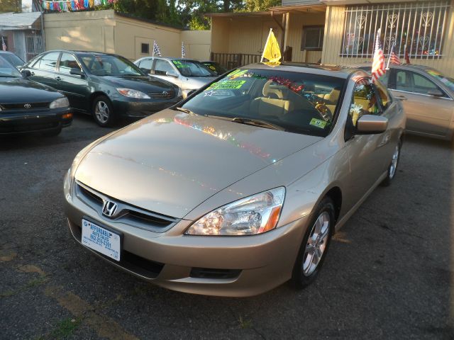2006 Honda Accord 2dr Reg Cab 120.5 WB