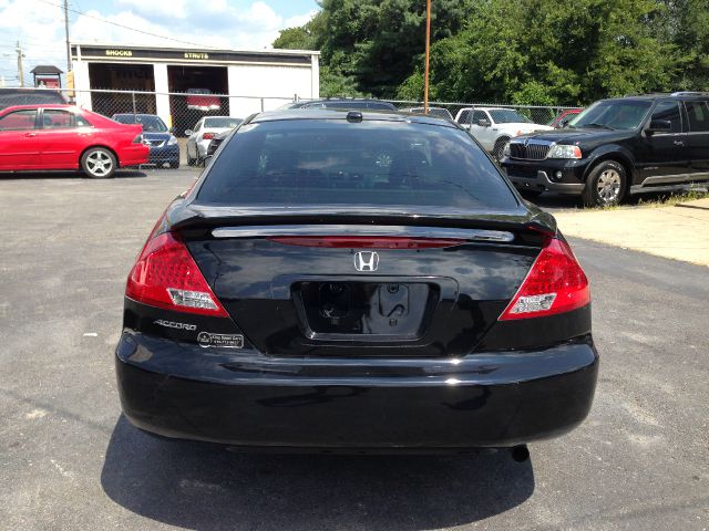 2006 Honda Accord 2dr Reg Cab 120.5 WB