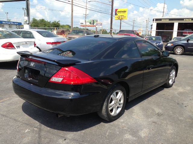 2006 Honda Accord 2dr Reg Cab 120.5 WB