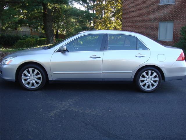 2006 Honda Accord 5dr HB
