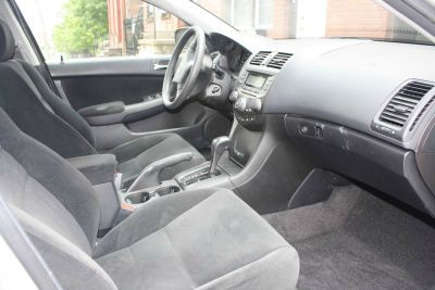 2006 Honda Accord 2dr Reg Cab 120.5 WB