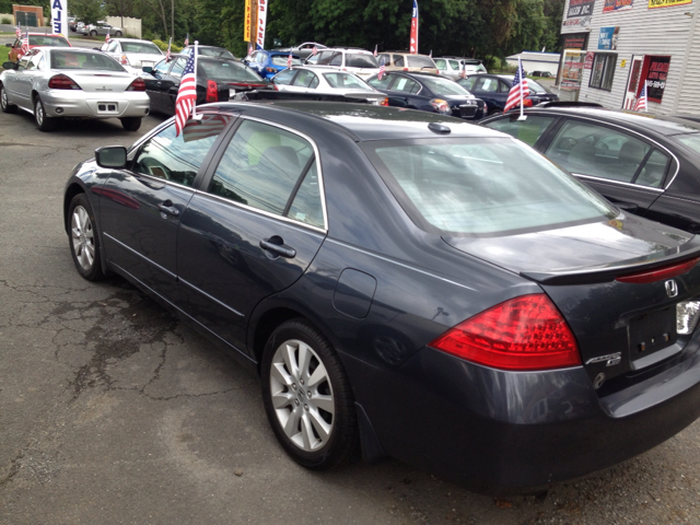 2007 Honda Accord 2011 Toyota Limited