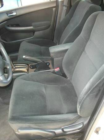 2007 Honda Accord 2dr Reg Cab 120.5 WB