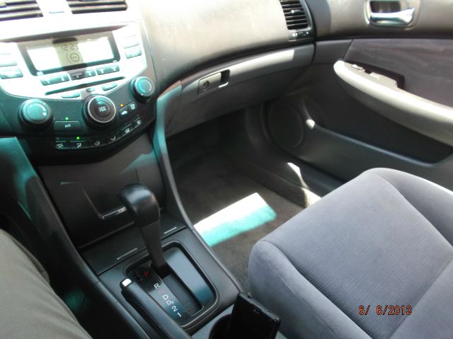 2007 Honda Accord 2dr Reg Cab 120.5 WB