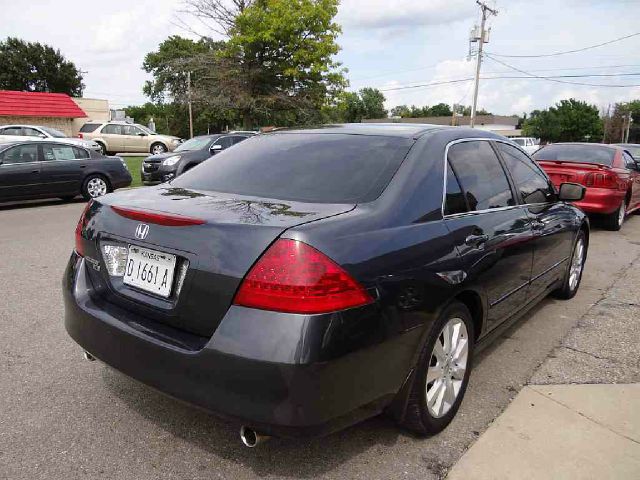 2007 Honda Accord SLT Quad Cab4x4