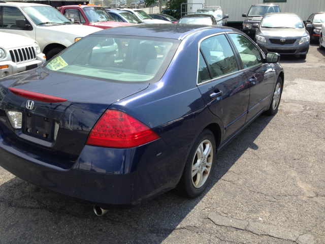 2007 Honda Accord 2dr Reg Cab 120.5 WB