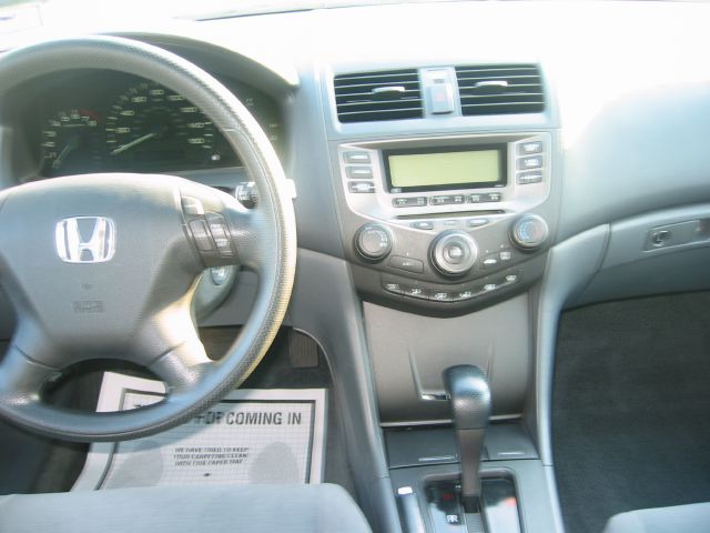 2007 Honda Accord 2dr Reg Cab 120.5 WB