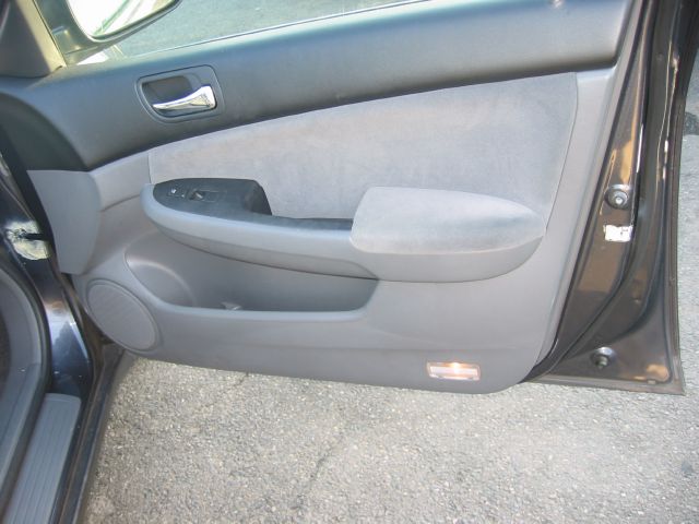 2007 Honda Accord 2dr Reg Cab 120.5 WB